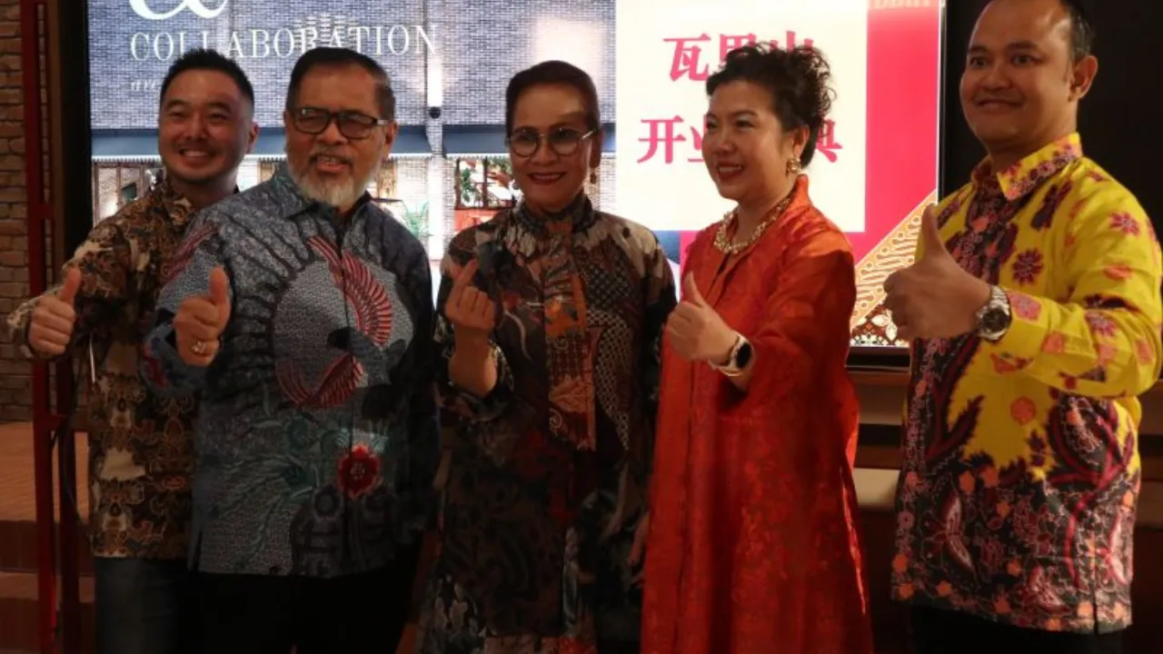 Memperkenalkan Kembali Kebesaran Budaya Indonesia Warisan Roemah Hadir di Tiongkok